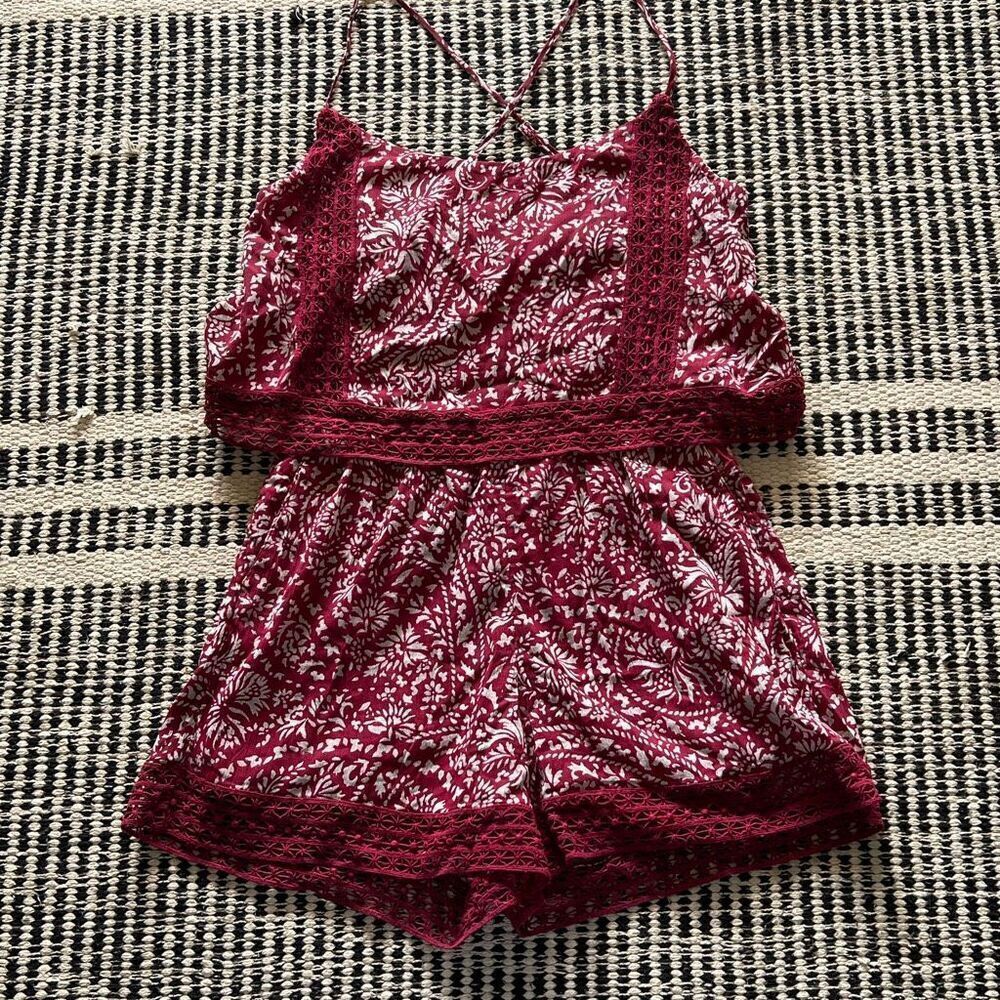 Abercrombie & Fitch Size small burgundy Cross back romper